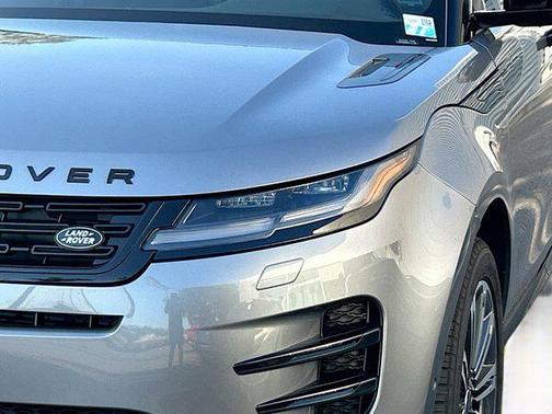 2024 Land Rover Range Rover Evoque Dynamic SE