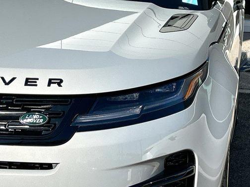2026 Land Rover Range Rover Evoque Dynamic SE