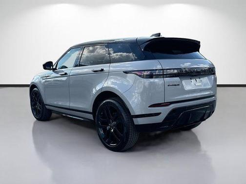2026 Land Rover Range Rover Evoque Dynamic SE