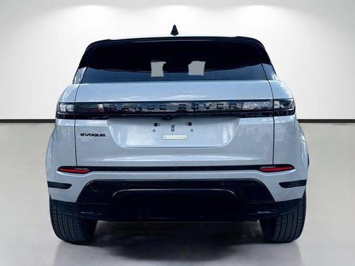 2026 Land Rover Range Rover Evoque Dynamic SE