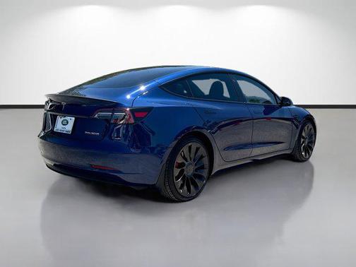 Deep Blue Metallic 2023 Tesla Model 3 Performance