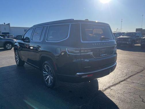 2022 Jeep Grand Wagoneer Series III