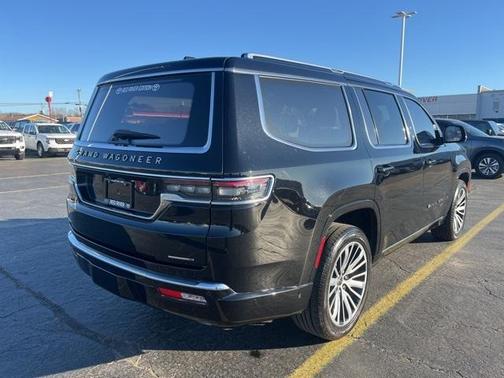 2022 Jeep Grand Wagoneer Series III