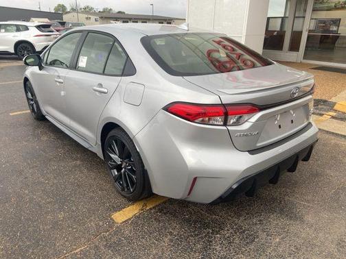 01F7 2026 Toyota Corolla Hybrid SE