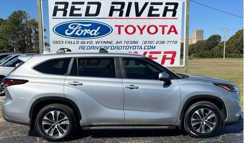 2024 Toyota Highlander XLE