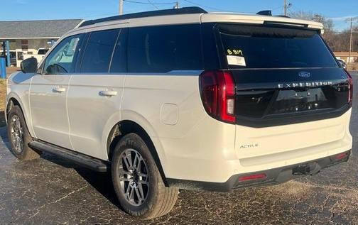 2026 Ford Expedition Active