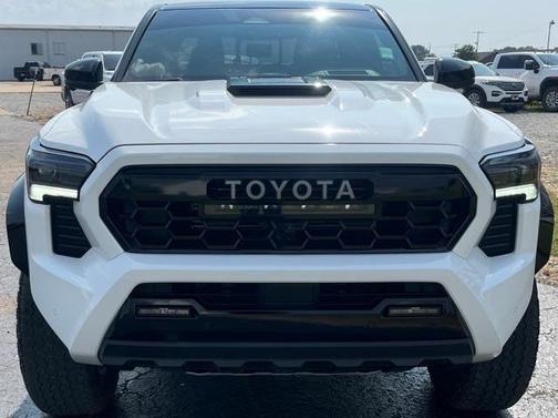 2024 Toyota Tacoma Hybrid TRD PRO