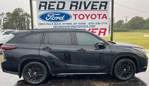 2024 Toyota Highlander LE