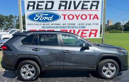 2022 Toyota RAV4 Hybrid XLE