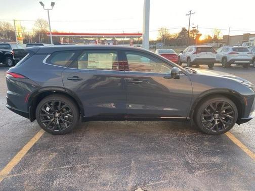 2025 Toyota Crown Signia Limited