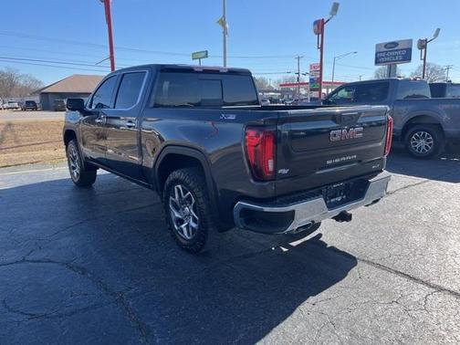 2022 GMC Sierra 1500 SLT