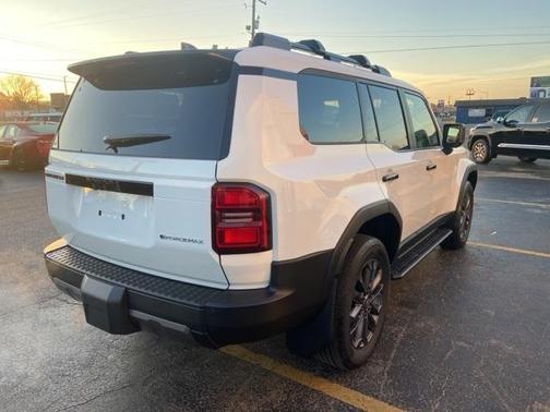 2026 Toyota Land Cruiser Base