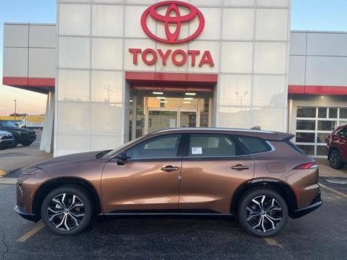 2025 Toyota Crown Signia XLE