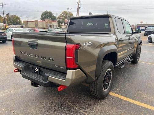 2025 Toyota Tacoma Hybrid TRD Off Road