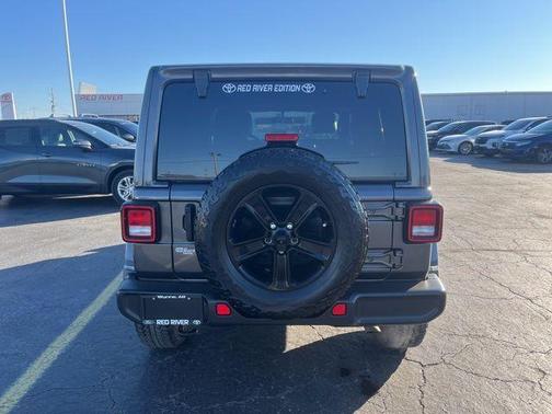 2021 Jeep Wrangler Unlimited Sahara Altitude