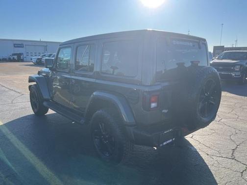 2021 Jeep Wrangler Unlimited Sahara Altitude