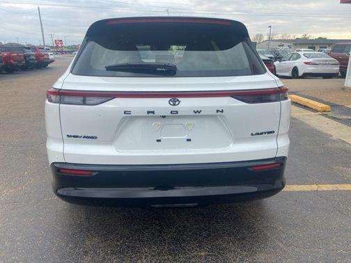 0090 2026 Toyota Crown Signia Limited