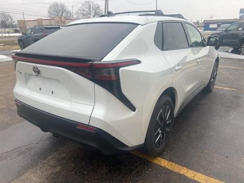 2026 Toyota bZ XLE PLUS