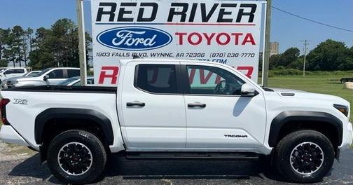 2024 Toyota Tacoma Hybrid TRD