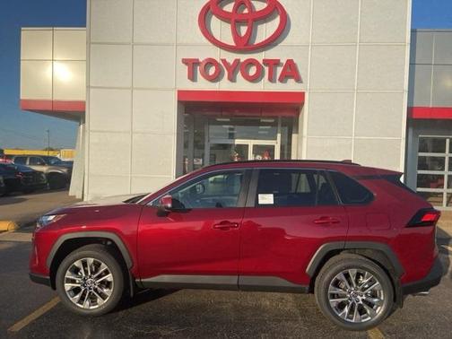 2025 Toyota RAV4 XLE Premium