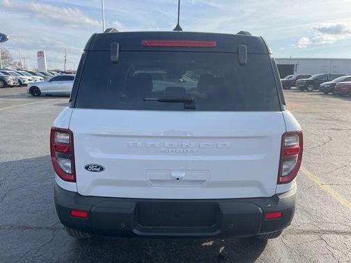 Oxford White 2026 Ford Bronco Sport Outer Banks