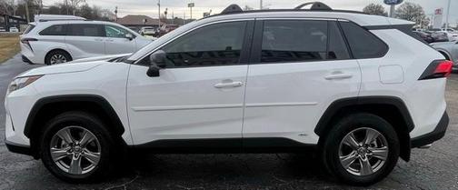 2025 Toyota RAV4 Hybrid LE