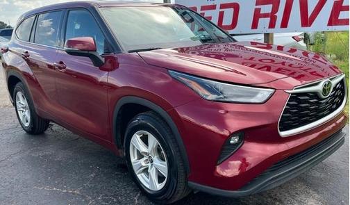 2022 Toyota Highlander LE