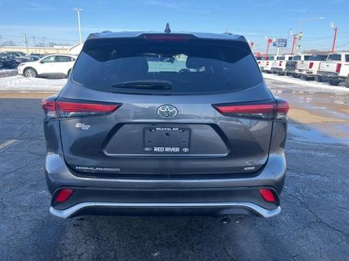 2021 Toyota Highlander XSE