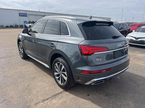 2023 Audi Q5 45 S line quattro Premium