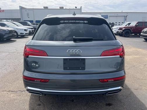2023 Audi Q5 45 S line quattro Premium