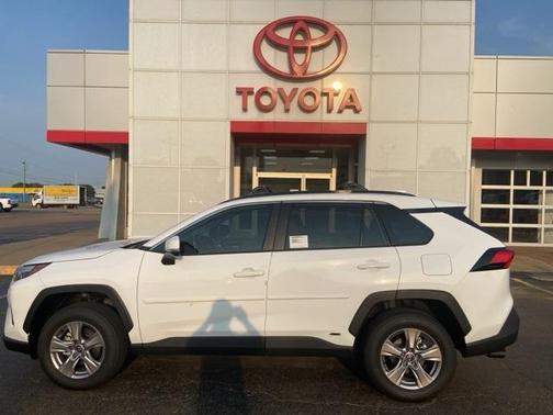 2025 Toyota RAV4 Hybrid XLE