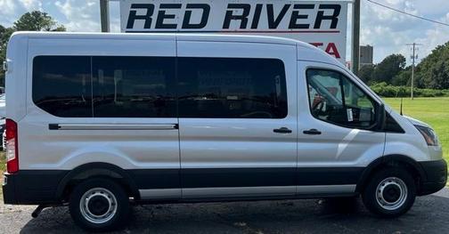 2025 Ford Transit-350 