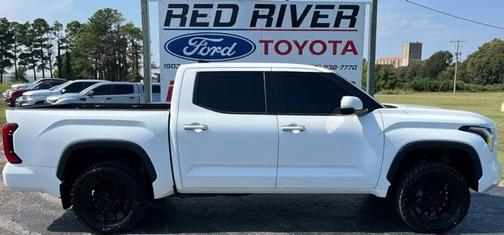 2022 Toyota Tundra SR5