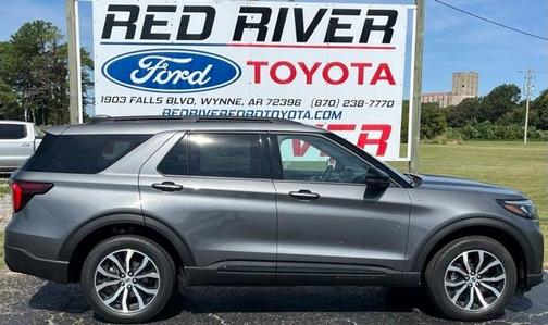 2025 Ford Explorer ST-Line
