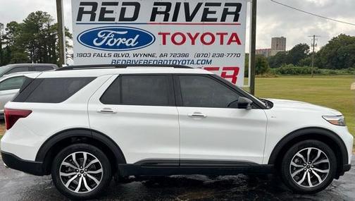 2023 Ford Explorer ST-Line