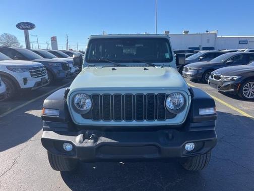 2024 Jeep Wrangler Sport