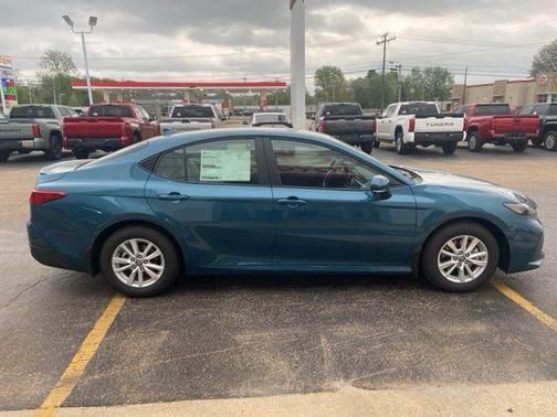 0795 2026 Toyota Camry LE