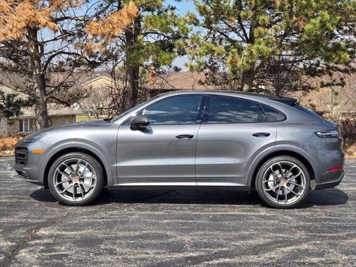2023 Porsche Cayenne Turbo
