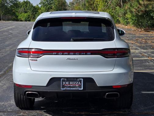 2021 Porsche Macan Base (PDK)