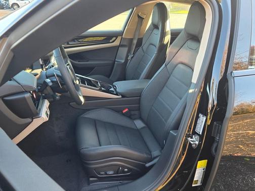 2026 Porsche Panamera 