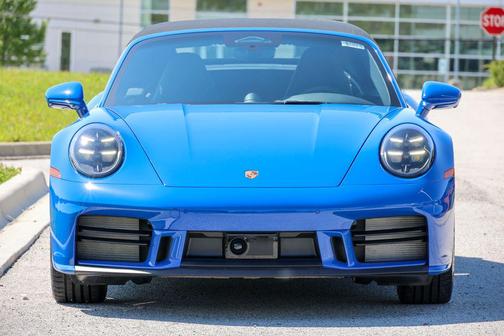 Lugano Blue 2026 Porsche 911 Carrera