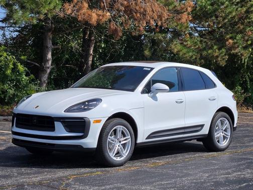 2026 Porsche Macan 