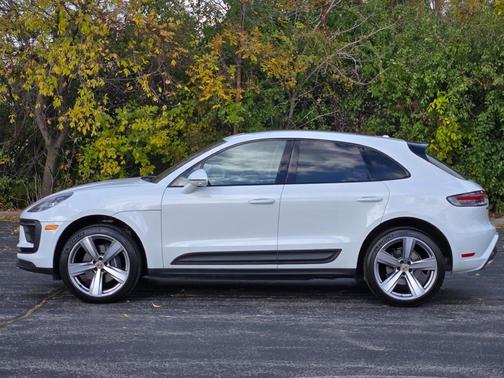 2025 Porsche Macan