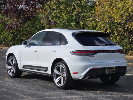 2025 Porsche Macan