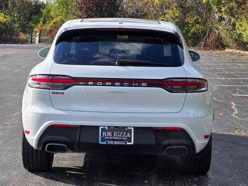 2025 Porsche Macan