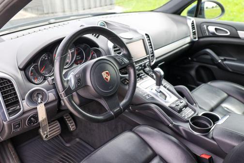 Blue 2012 Porsche Cayenne Cayenne