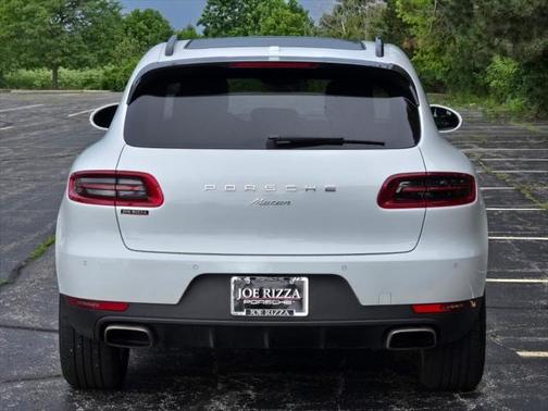 2018 Porsche Macan Base