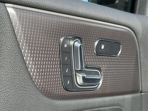 2023 Mercedes-Benz EQB 300 4MATIC