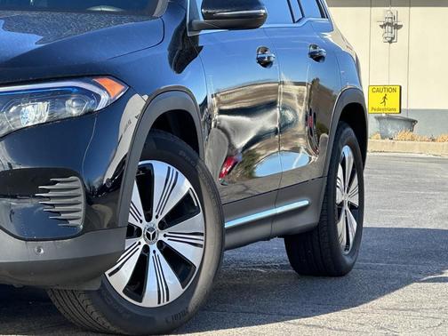 2023 Mercedes-Benz EQB 300 4MATIC