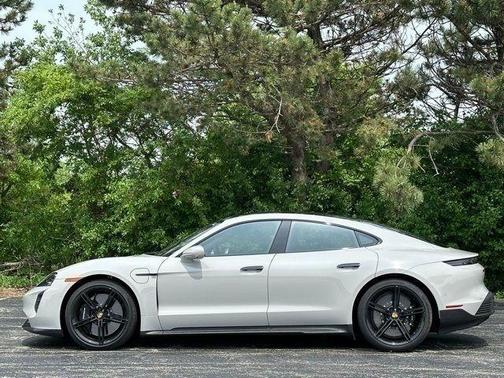 2024 Porsche Taycan Turbo S